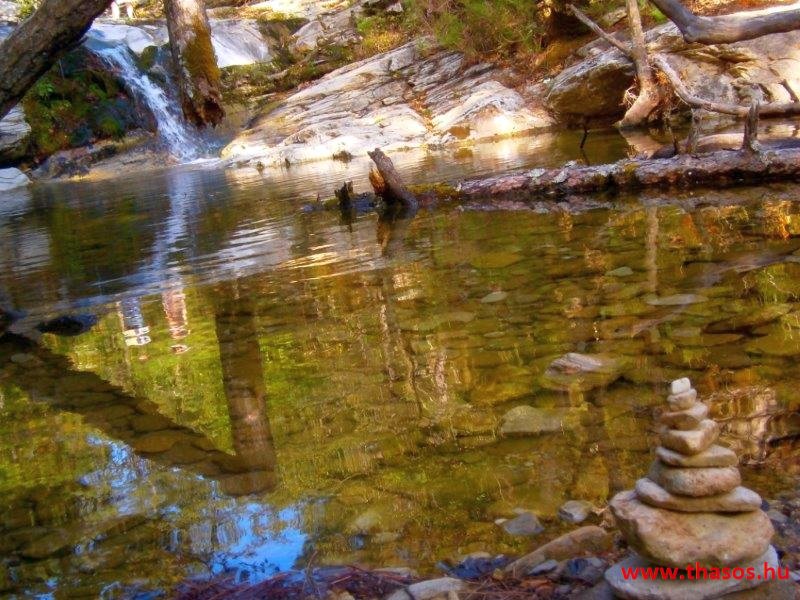 Az öreg falu, a vén platán és a folyók meséje